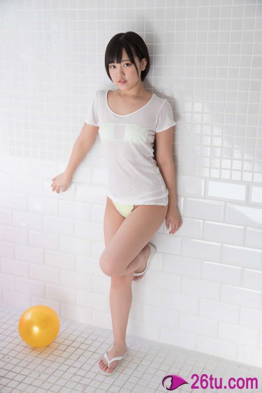 大乳欲妇三级冲田杏梨